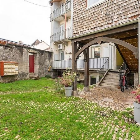 Superbe Appartement Avec Parking Gratuit Lons-le-Saunier Zewnętrze zdjęcie