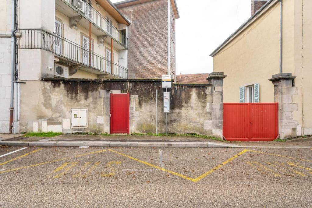 Superbe Appartement Avec Parking Gratuit Lons-le-Saunier Zewnętrze zdjęcie