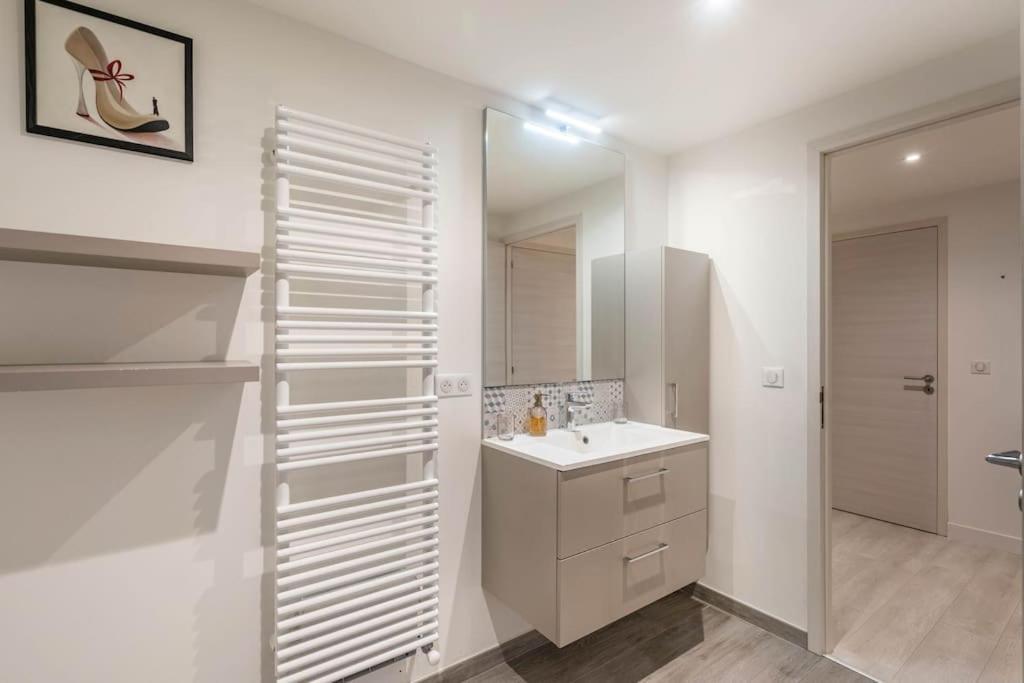 Superbe Appartement Avec Parking Gratuit Lons-le-Saunier Zewnętrze zdjęcie